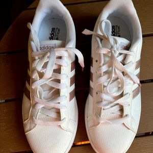 Size 9 - adidas White Rose Gold Metallic look brand new